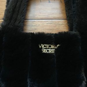 PINK Victoria's Secret Bags - Black Faux Fur Tote Carry All Bag PINK Victoria's Secret Bags - Black Faux Fur Tote Carry All Bag
